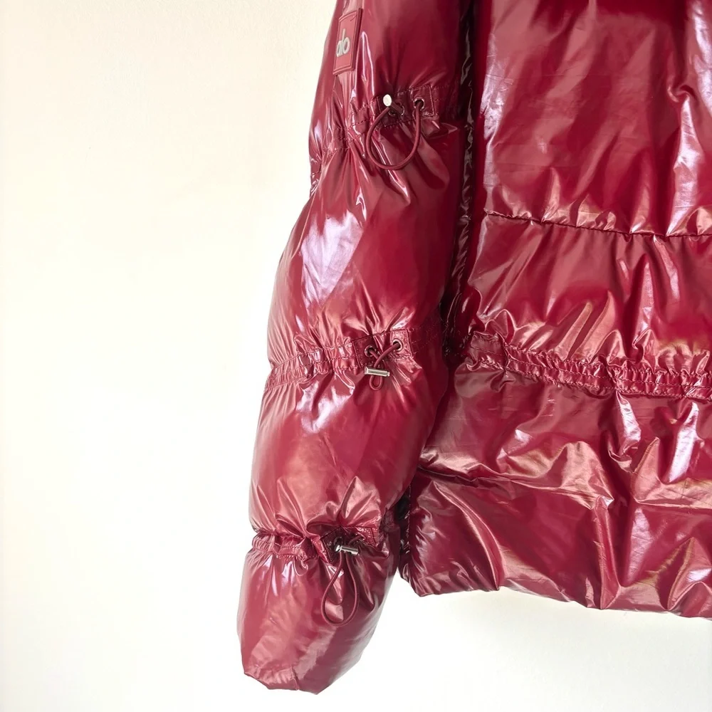 Alo Yoga Stunner Puffer Jacket Cranberry Red Winter Insulated Glossy Oversized